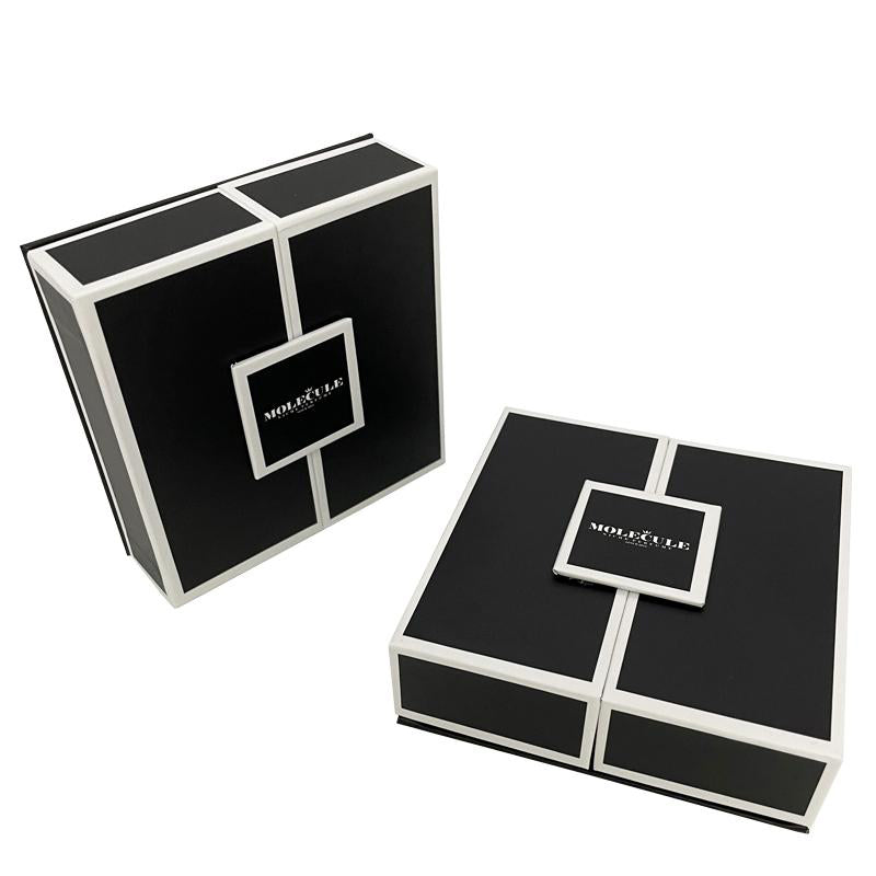 מארז היכרות של Essential Parfums עם דוגמיות מבשמי המותג כולל Bois Imperial